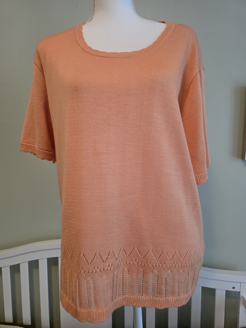 Peach Short-Sleeve Knit Tunic with Decorative Hem